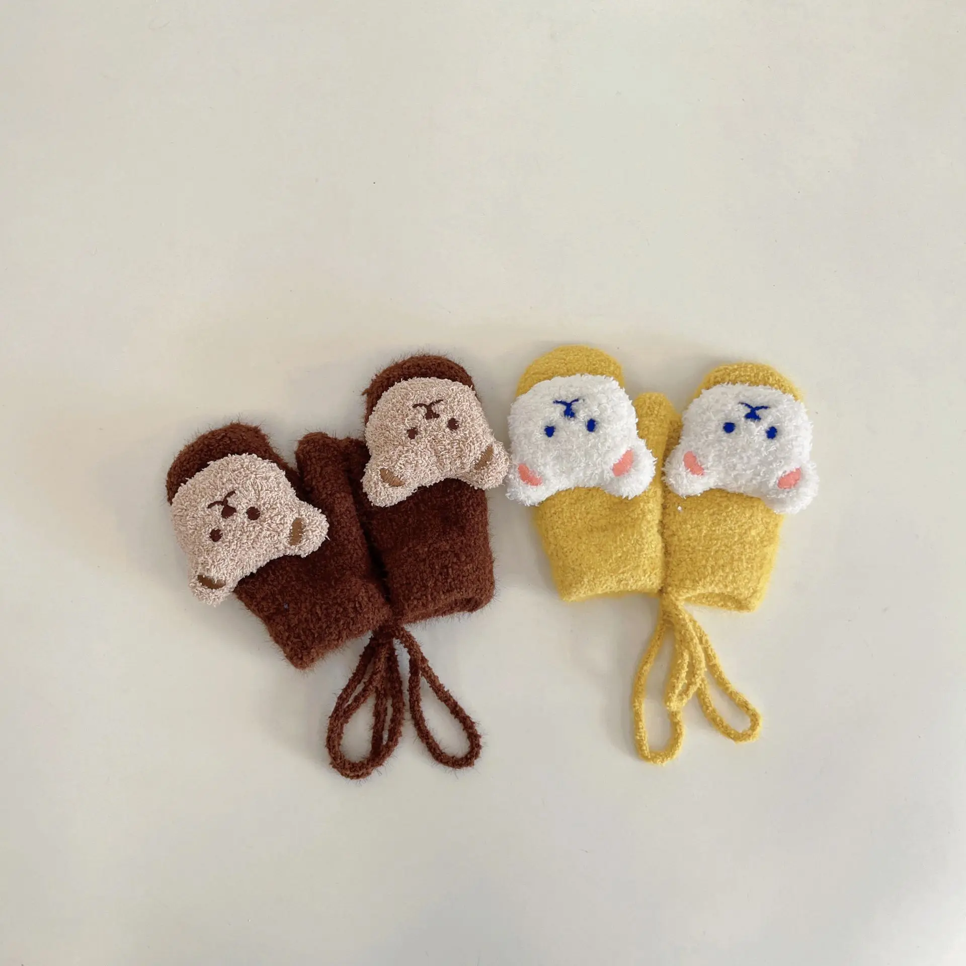 1-4Y Cartoon Bear Baby Mittens - огляд і ціна Teething Mitten Baby